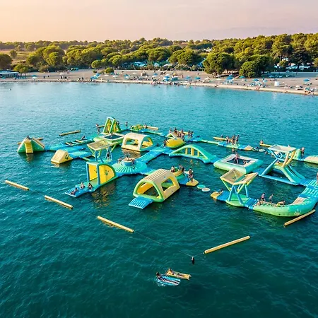 Salve Croatia Mobile Homes In Zaton Campsite *